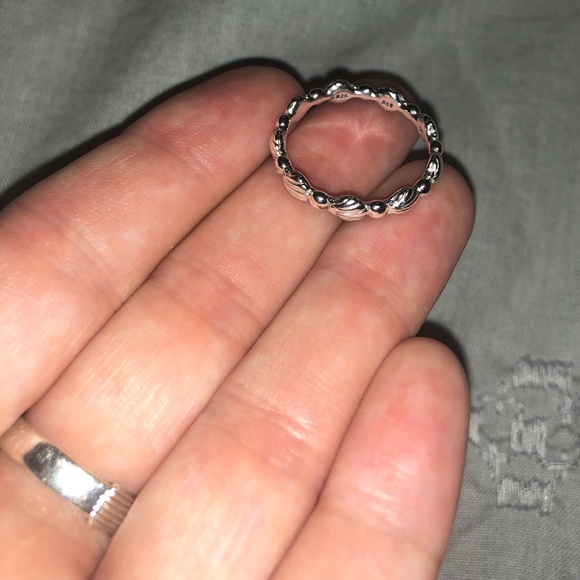 Pandora Beaded Seashell Band Ring 